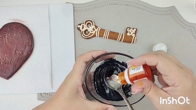 Сердце с ключом - рисуем на прянике смотреть онлайн