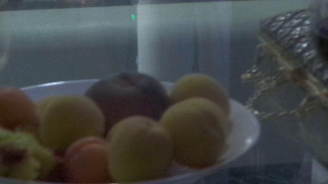 Витязево. Вкусное вино у бассейна. смотреть онлайн