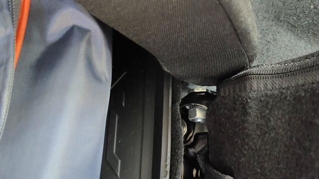 Лада Гранта спорт. разбор автомобиля для самостоятельной установки авточехлов смотреть онлайн