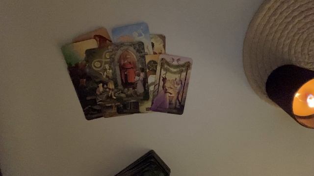 ЕГО МЫСЛИ О ВАС ЗА ПОСЛЕДНИЕ 24 ЧАСА❣️💕ТАРО РАСКЛАД смотреть онлайн