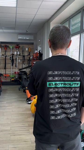 Может я сам выберу?? #electrolite #инструмент #юмор #Electrolite смотреть онлайн
