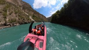 катание на катерах Сулакский каньон водопады