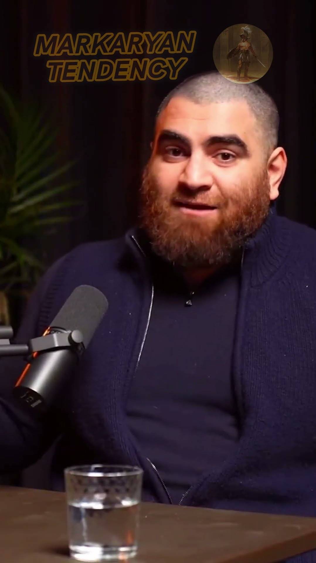 Нас воспитывают джентльменами в мире ПРОХОДИМЦЕВ Арсен Маркарян #shorts смотреть онлайн