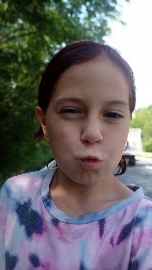 Like_7526997403720811416