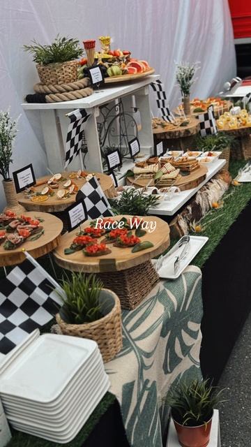 Фуршет на гонках