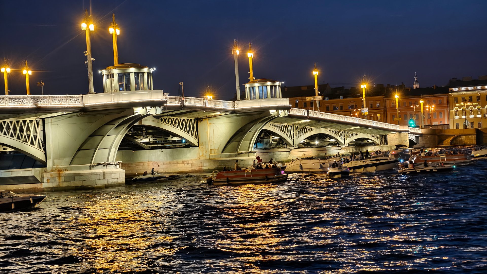 Прогулка по Санкт-Петербургу 🚶🚶🏼 развод мостов 🌉 смотреть онлайн