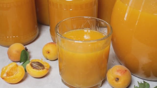 Домашний абрикосовый сок. 🍑 Абрикосовый сок на зиму. смотреть онлайн