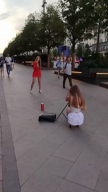 Танцы в красном смотреть онлайн