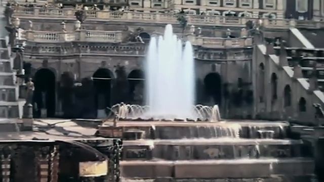 Советская Россия 1930-х годов в цвете с добавлением звукового оформления смотреть онлайн