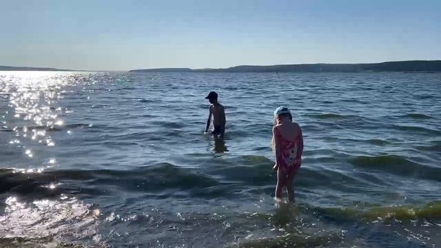 Купаюсь в Воткинском водохранилище, Кама смотреть онлайн