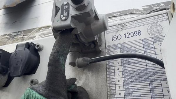 MERCEDES СЛОМАН‼️ ЗАЦЕПИЛ Schmitz