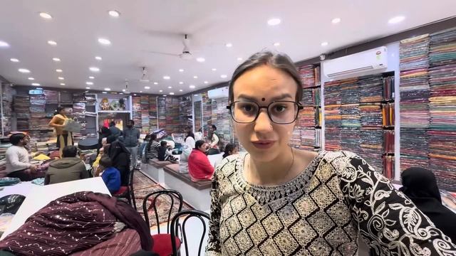 С индийским мужем за нарядом на свадьбу. Говорю на хинди. Сдаю кровь на анализ и оформляю документы смотреть онлайн