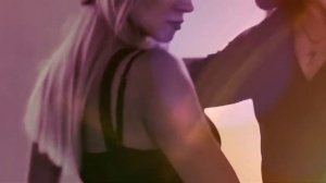 Лариса Андреева «Потанцуем» 
Стихи: Наталья Алетина 
Музыка и исполнение: 
Лариса Андреева