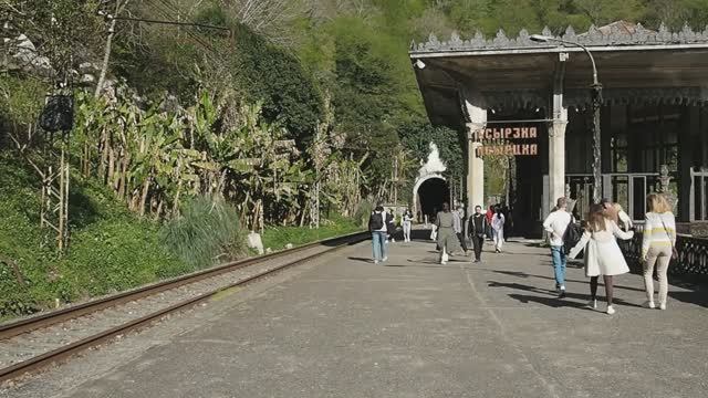 Абхазия, заброшенная станция Псырцха. смотреть онлайн