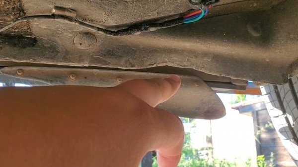 109) Jetour Dashing (Джетур Дашинг). Пробег 15322 км. Гнет ребра жёсткости в местах под домкрат.