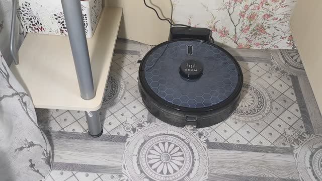 Как поменять аккумулятор на роботе пылесосе.