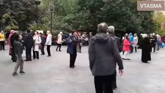 _Мы уже пенсионеры_ - слова_ Владимир VTASMA Дубровский смотреть онлайн