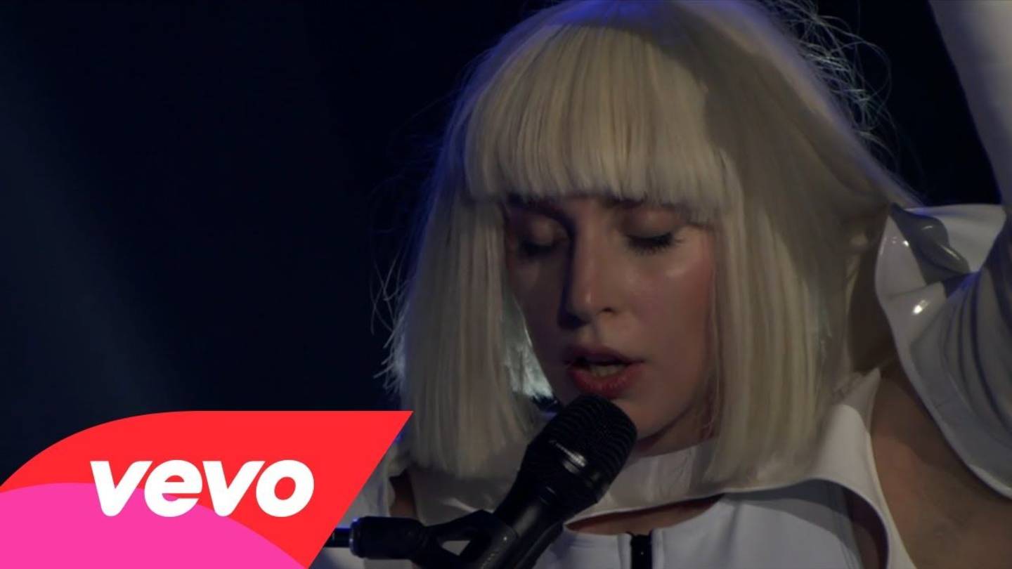VEVO Lady Gaga ArtRave концерт в Бруклине | VEVO Presents Lady Gaga artRAVE Live from Brooklyn смотреть онлайн