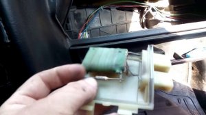 Volkswagen Passat B3 не регулируется скорость вентилятора печки