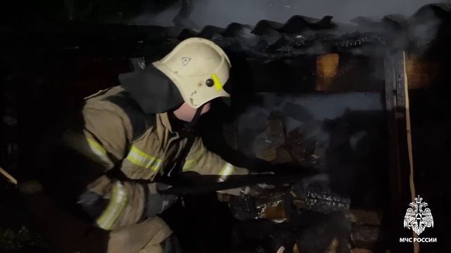 Пожар в жилом доме в Горно-Алтайске смотреть онлайн