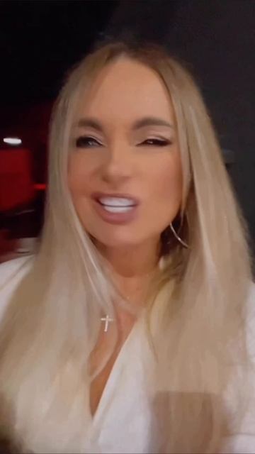 Настя Крайнова - Закрутилось, завертелось #музыка смотреть онлайн