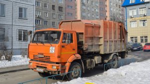 Мусоровоз МКМ-4605 на шасси КамАЗ-53605-62 (К 418 ХТ 22). Франкенштейн. / KAMAZ garbage truck.