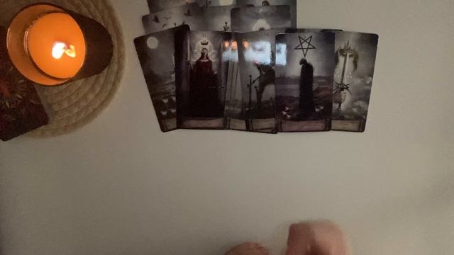 ЧТО ОН ХОЧЕТ ВАМ СКАЗАТЬ, НО МОЛЧИТ❓❗ТАРО РАСКЛАД смотреть онлайн