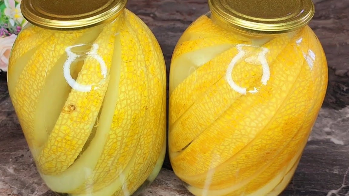 ПРОСТО ЗАЛИВАЮ КИПЯТКОМ! Вот так сохраняю дыню на Новый год. Без уксуса и стерилизации. смотреть онлайн