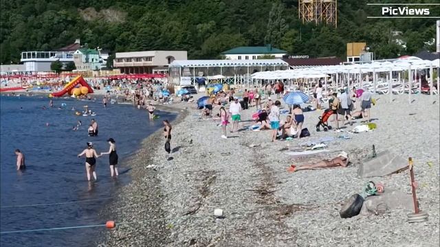 Небуг Туапсинский район сегодня 16 июля 2025. Обстановка на Центральном пляже , море и погода смотреть онлайн