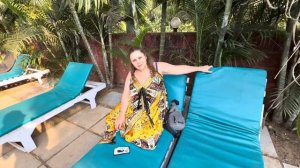 Подписчиков угостили ГИГАНТСКИМИ КРЕВЕТКАМИ. Интервью у отдыхающих, как им Гоа