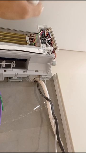 Монтаж на заложенную трассу кондиционера