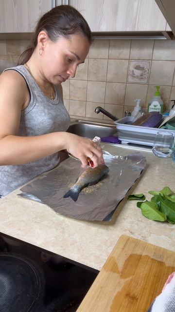 Рыба #сибас в духовке с листьями #лимонграса