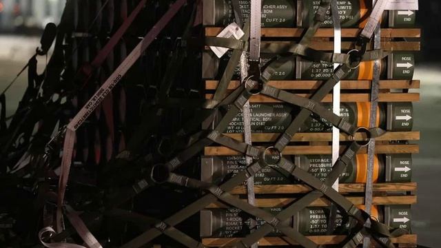 Франция отказалась поддержать Украину из-за роста долга €5000 в секунду. смотреть онлайн