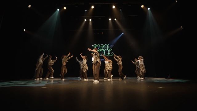 1. Forever young 30+ ВКРУГУ Lady смотреть онлайн