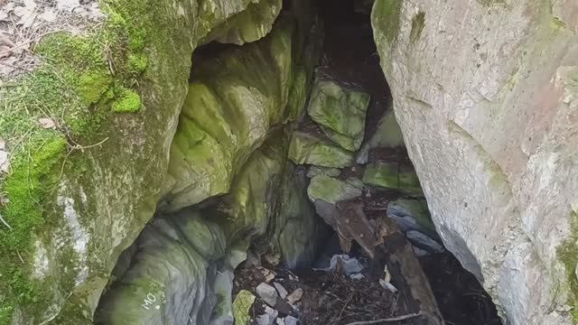 Бойцовская пещера.Часть 2. Сталк по проходам внутри. Полный обзор - изучение.