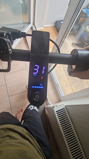 электросамокат смотреть онлайн