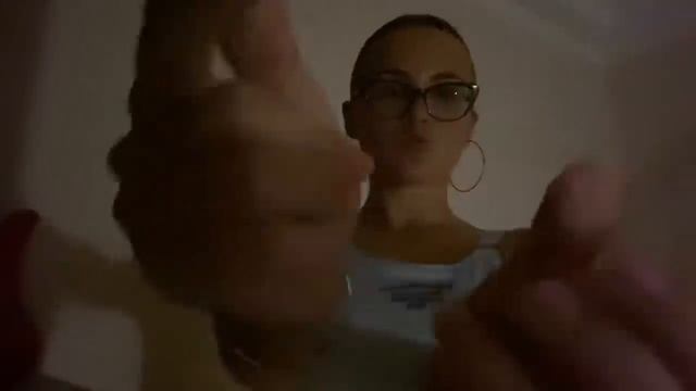 незамысловатое ло-фи асмр в подъезде смотреть онлайн