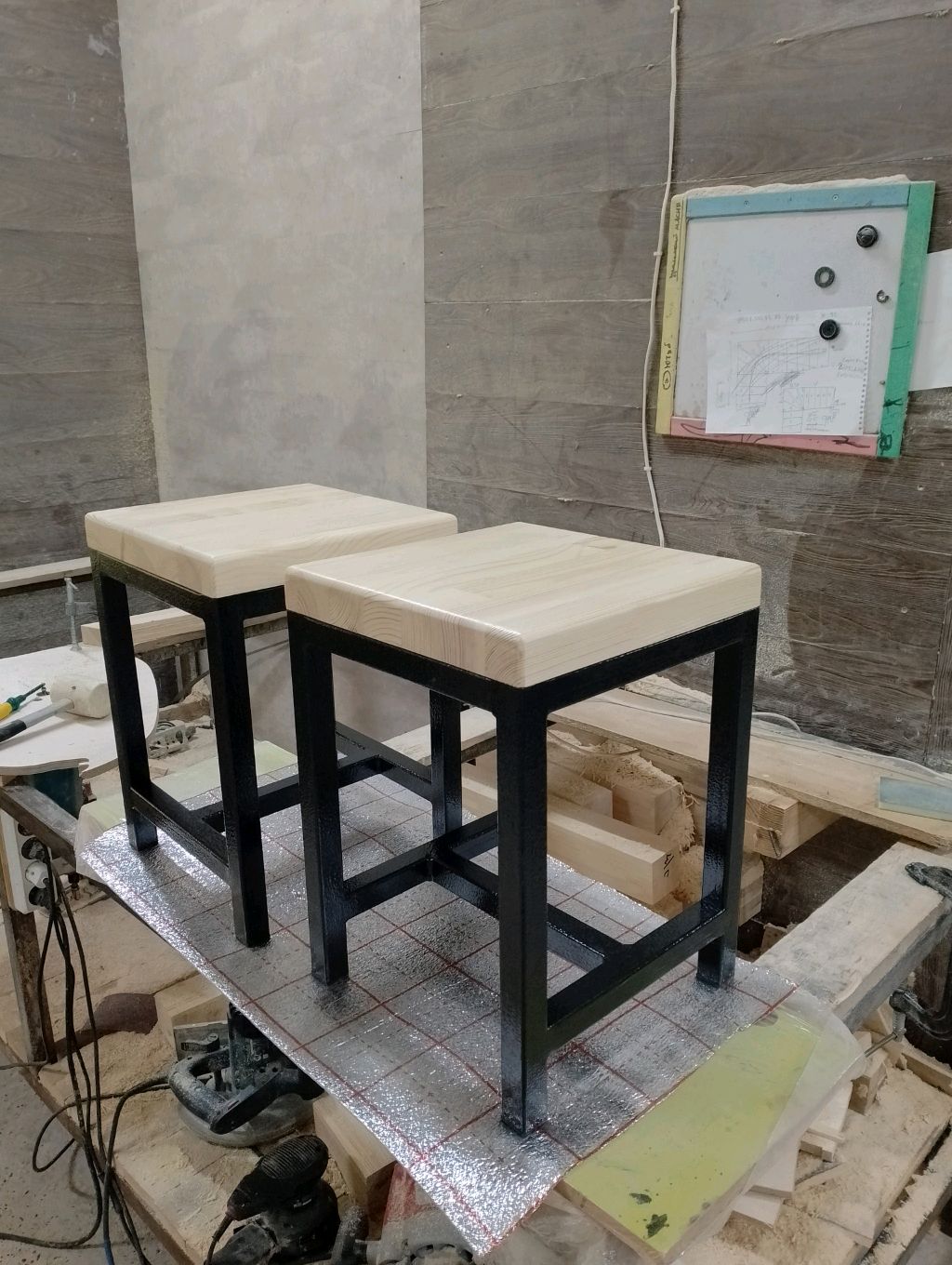 Вечные табуретки