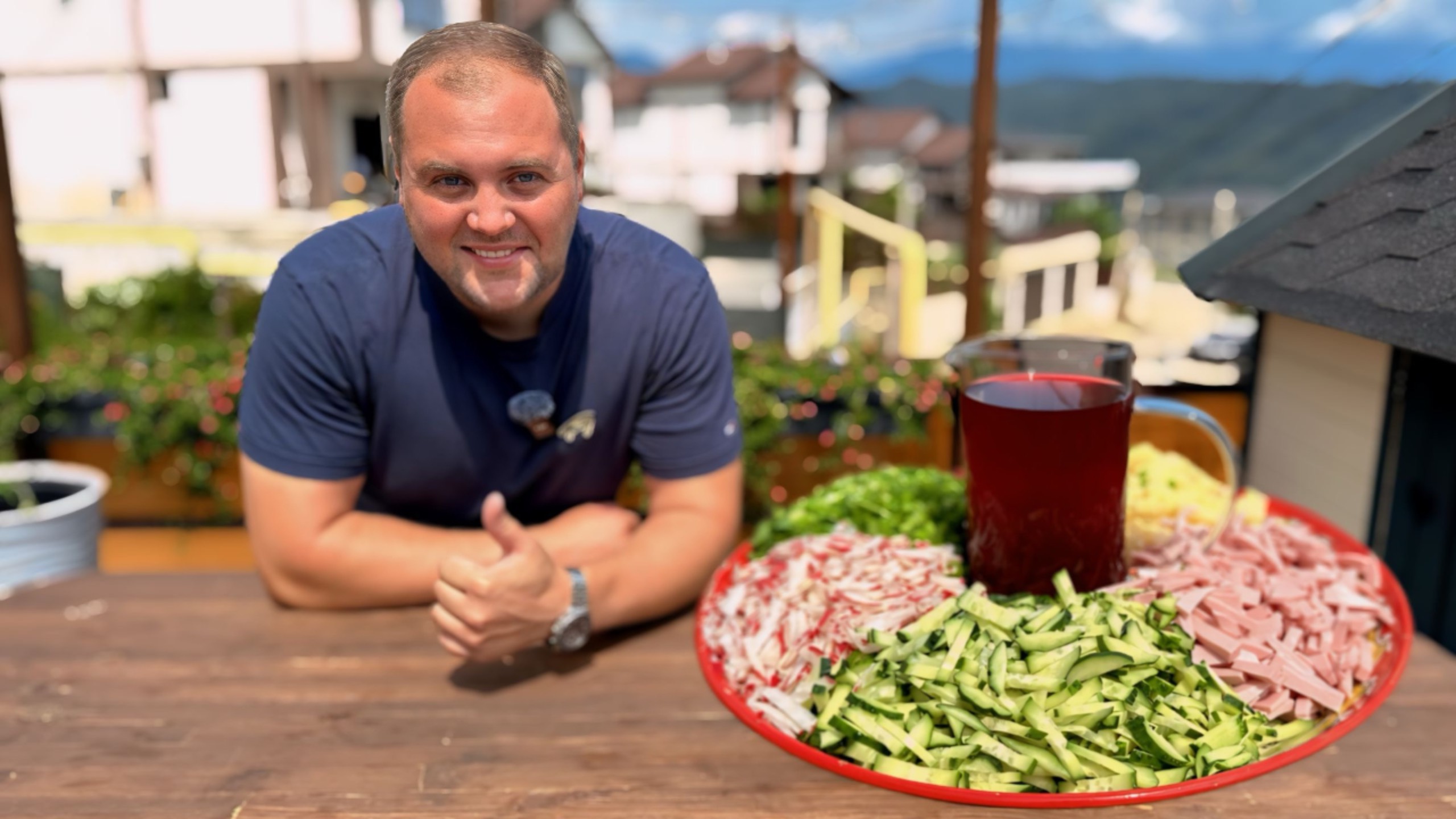 СЕМЕЙНЫЙ РЕЦЕПТ / САМАЯ ВКУСНАЯ ОКРОШКА / ЭТОТ ХОЛОДНЫЙ СУП ГОТОВИМ ВСЕ ЛЕТО / ЖАРА В СОЧИ смотреть онлайн