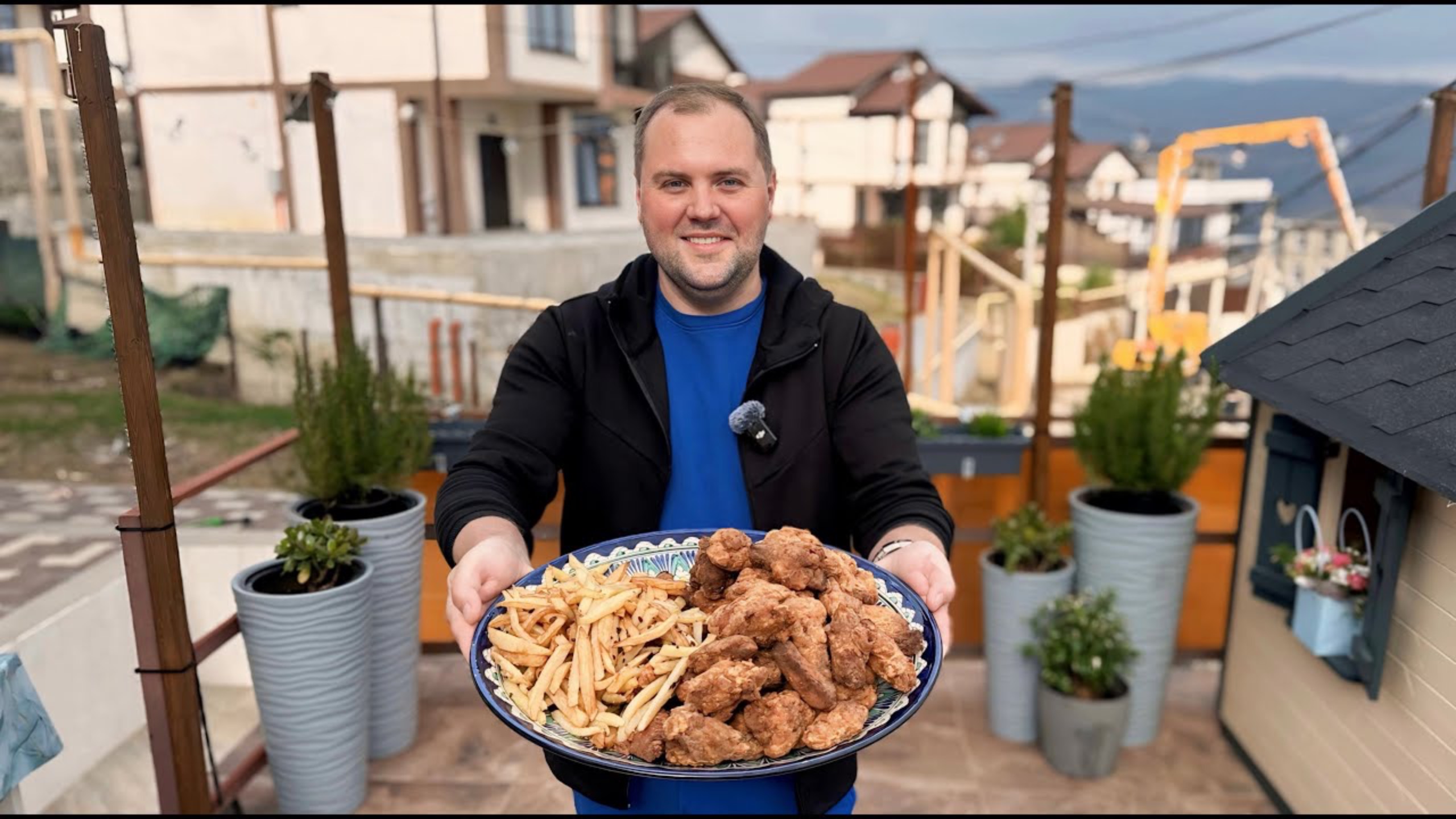 ХРУСТЯЩИЕ КРЫЛЫШКИ КАК В KFC / ГОТОВЛЮ В СОЧИ / КУРИЦА КФЦ В КАЗАНЕ смотреть онлайн