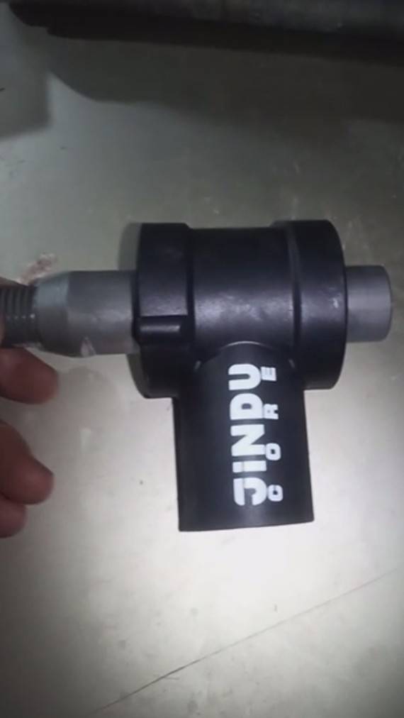 Пылеотвод на дрель для алмазного бурения