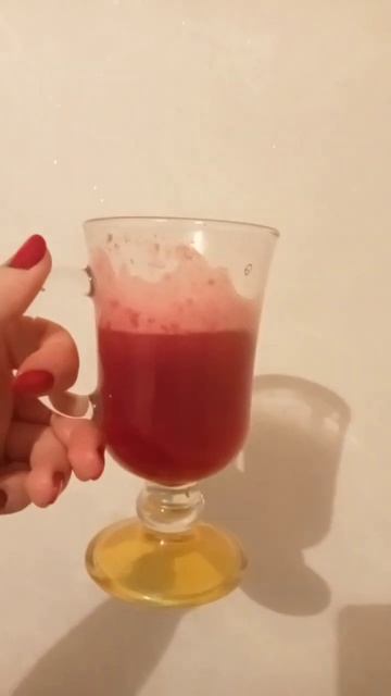 Свежевыжатый гранатовый сок