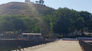 На набережной в Керчи.