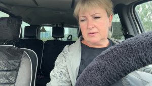 Съездила в МФЦ. Купила КРАСКУ. Приехали ДЕТИ.