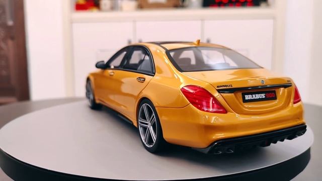 GT SPIRIT Mercedes-Benz Brabus 900