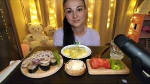 Мукбанг🐟Скумбрия, Селёдка, Картошка с луком 🤤🥗 Отвечаю на вопросы 🥰