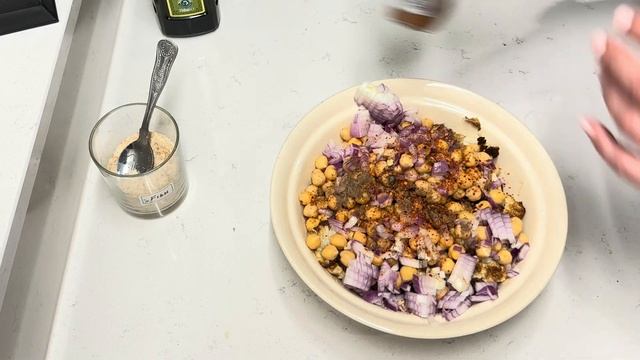 САЛАТ ИЗ ЦВЕТНОЙ КАПУСТЫ и НУТА 🌺 CAULIFLOWER AND CHICKPEA SALAD 🌺@ смотреть онлайн