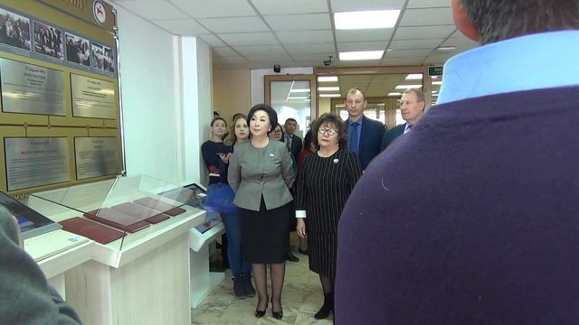 Открытие выставки, посвященной 25-летию Государственного Собрания (Ил Тумэн) РС(Я) - 12 апреля смотреть онлайн