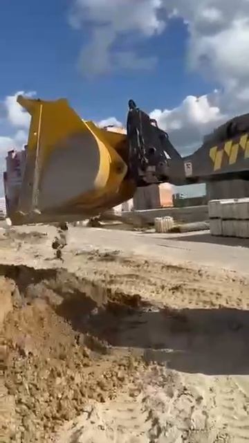 Устройство для быстрой смены навесного оборудования для фронтального погрузчика XCMG LW300 - EH3 смотреть онлайн