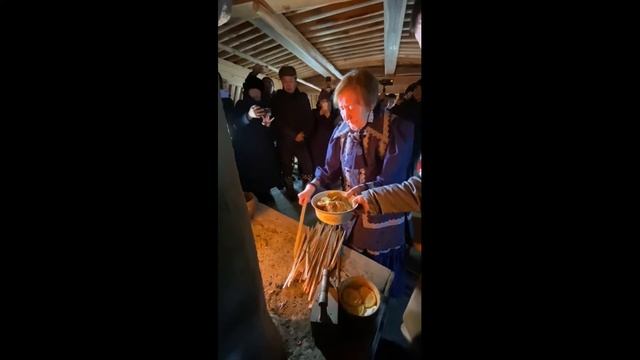 Церемония "Өксөкулээх сардаҥата" в литературно-художественном музее-заповеднике «Таатта» смотреть онлайн